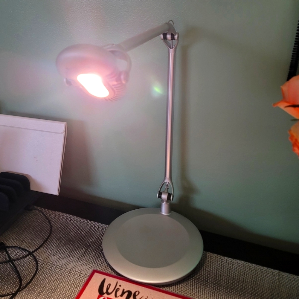 Humanscale Element 790 task light - Picture 5 of 7